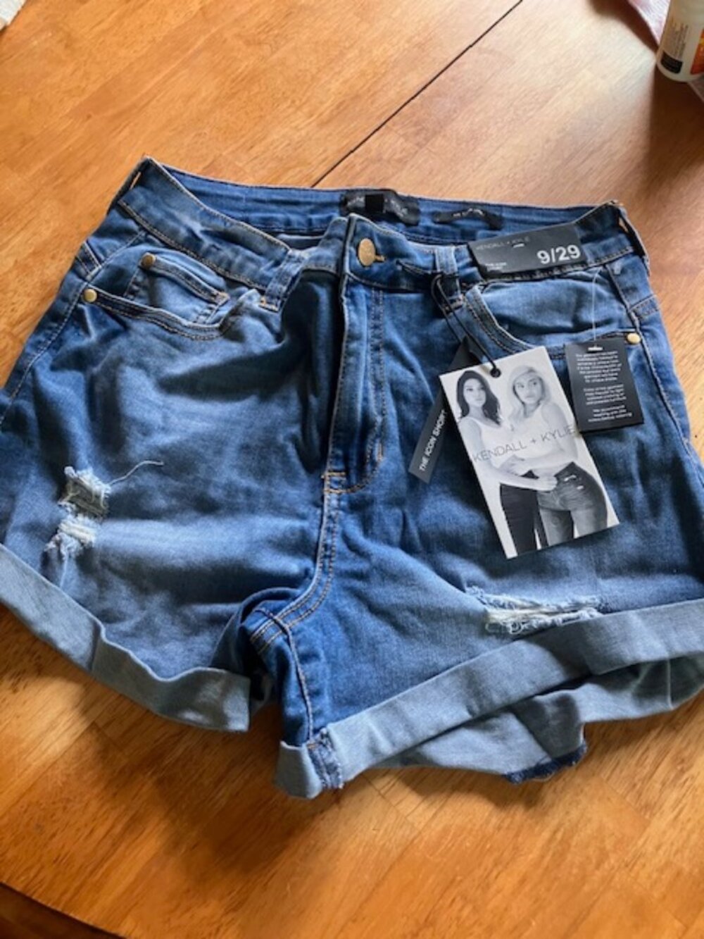 NEW WITH TAGS Kendall and Kylie Icon Shorts size 9
